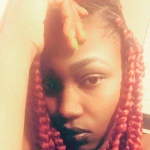 Meet your Posher, Alisia